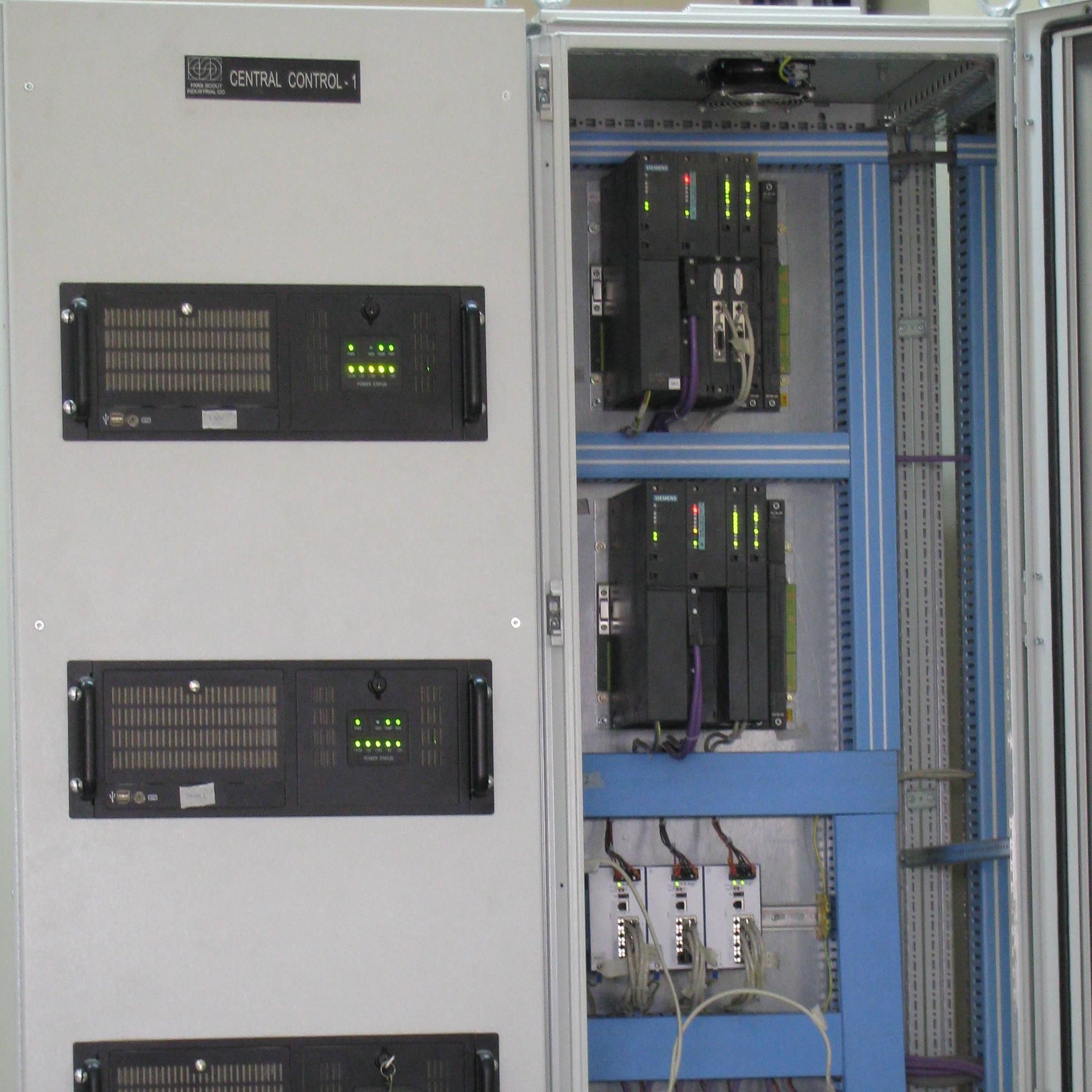 تولید تابلوهای  کنترل با استفاده از PLC